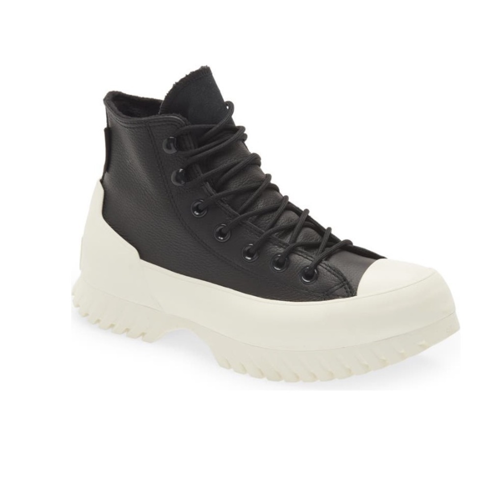 NIB Converse Lug sole sneaker